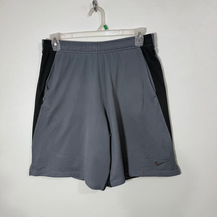 NIKE DRI FIT SPORT SHORT