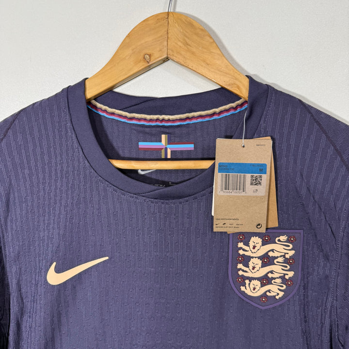 NIKE DRI FIT SPORT TSHIRT BRAND NEW