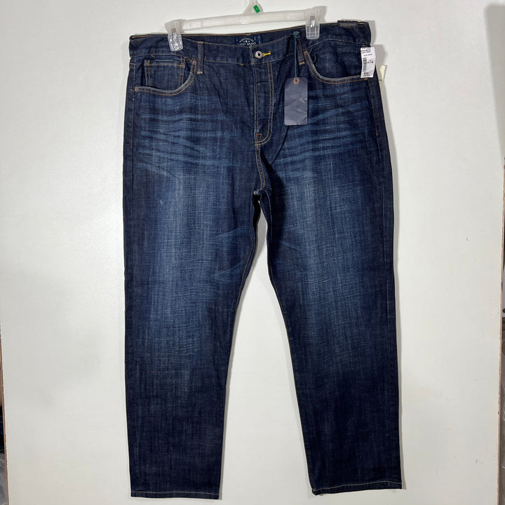 LUCKY BRAND STRAIGHT FIT DENIM PANT BRAND NEW WITH STRETCH