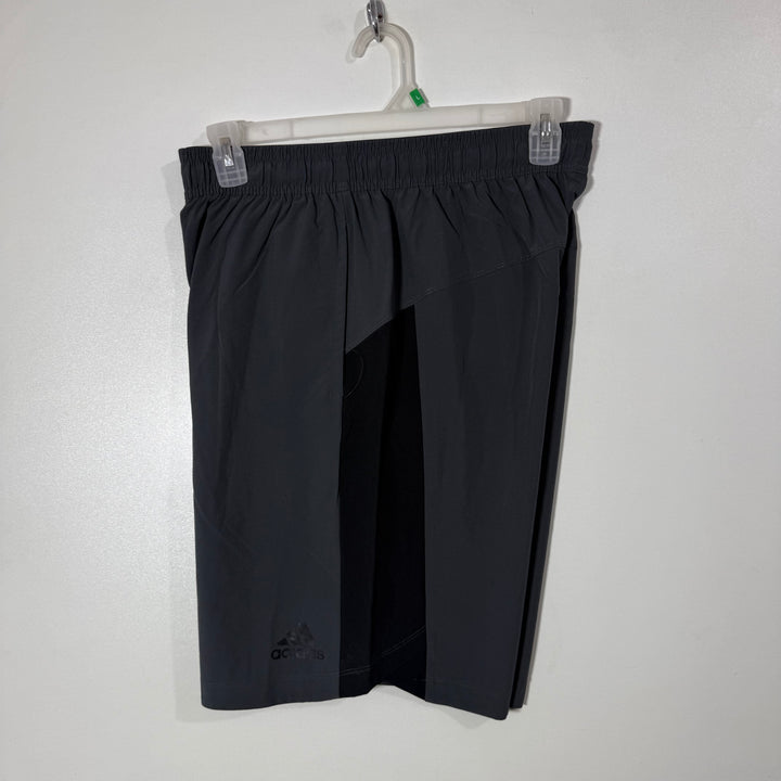 ADIDAS PARACHUTE TRAINING SPORT SHORT GREY COLOUR WITH STRETCH