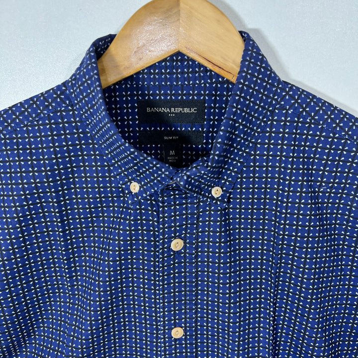 BANANA REPUBLIC BUTTON DOWN HALF SLEEVES CASUAL