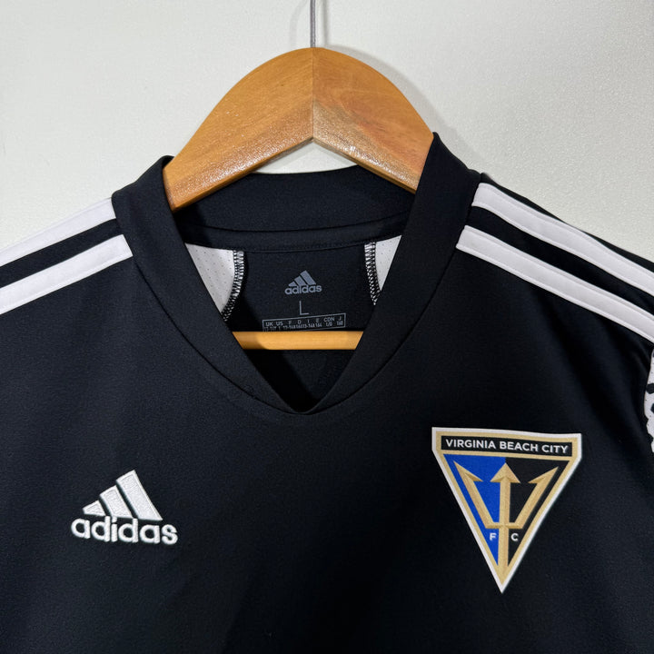 ADIDAS AEROREADY V NECK SPORT TSHIRT