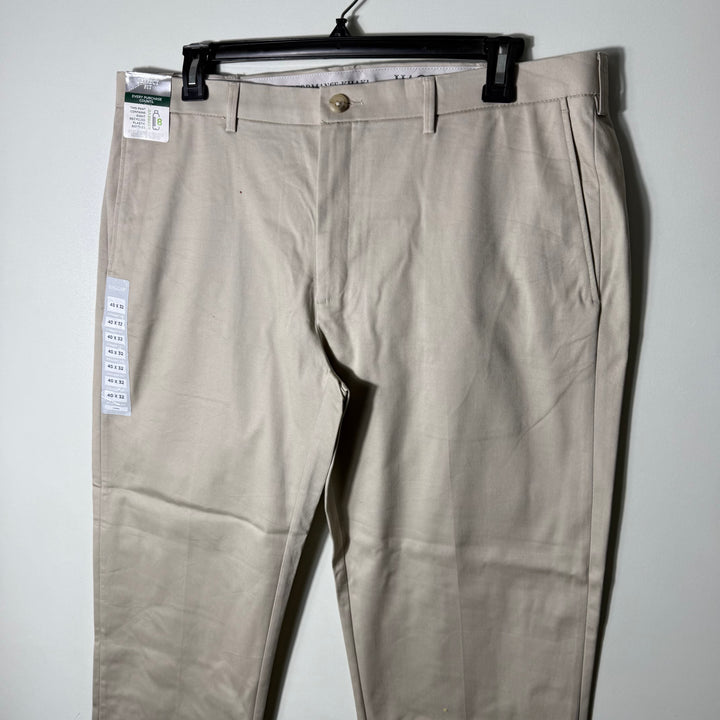 HAGGAR PERFECT FIT COTTON CHINO PANT BRAND NEW WITH STRETCH