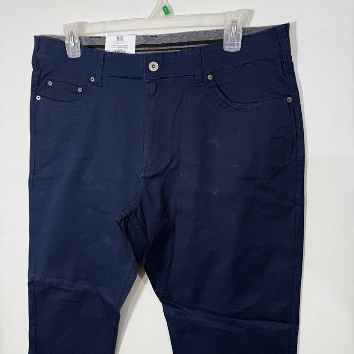 MEMBERS MARK STRAIGHT FIT COTTON JEANS BRAND NEW WITH STRETCH BLUE COLOUR