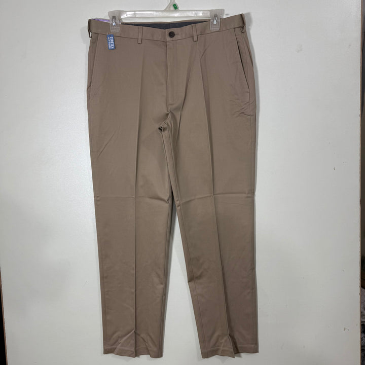 HAGGAR CLASSIC FIT FLAT FRONT PREMIUM NO IRON KHAKI HIDDEN EXPANDABLE WAISTBAND MACHINE WASHABLE STRETCH FABRIC COTTON CHINO PANT BRAND NEW WITH STRETCH