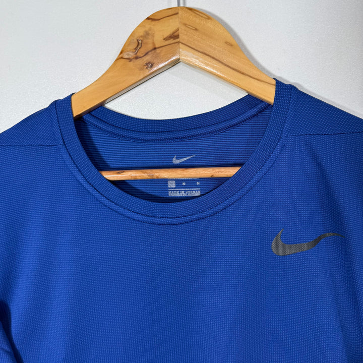 NIKE DRI FIT SPORT TSHIRT
