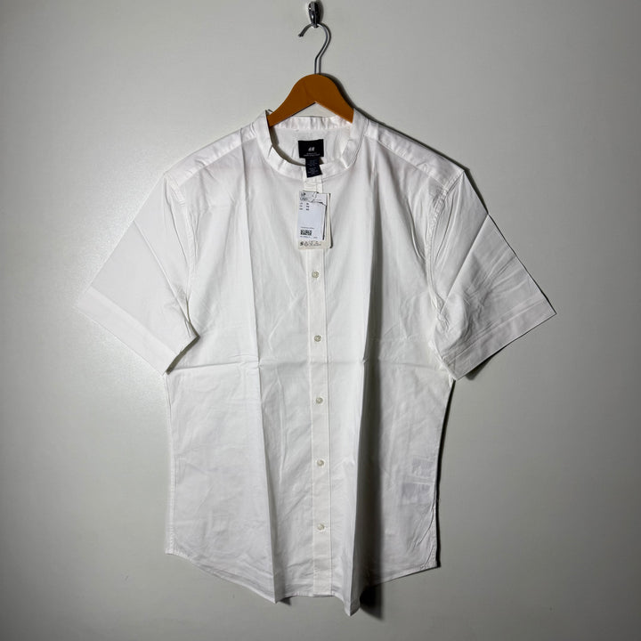 H&M MUSCLE FIT BEN COLLAR HALF SLEEVES SHIRT BRAND NEW WITH STRETCH