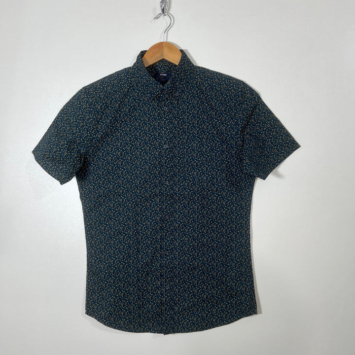 KIABI BUTTON DOWN HALF SLEEVES SHIRT