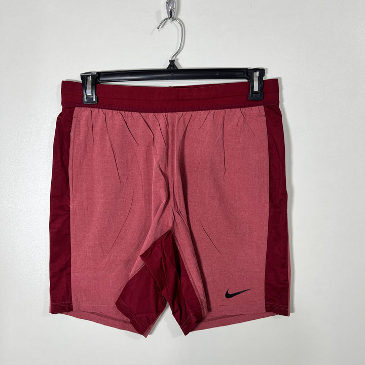 NIKE DRI FIT ULTRA LIGHT WEIGHT PARACHUTE RUNNING SHORT