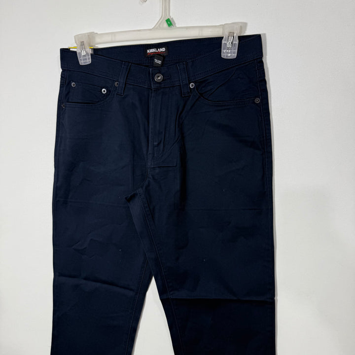 KIRKLAND SIGNATURE STRAIGHT FIT COTTON JEANS BRAND NEW BLUE COLOUR WITH STRETCH