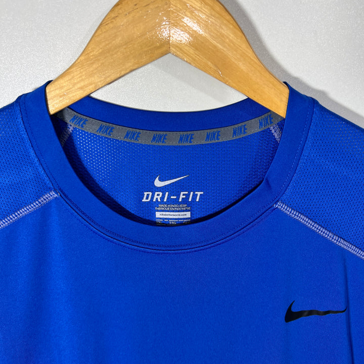 NIKE DRI FIT SPORT TSHIRT