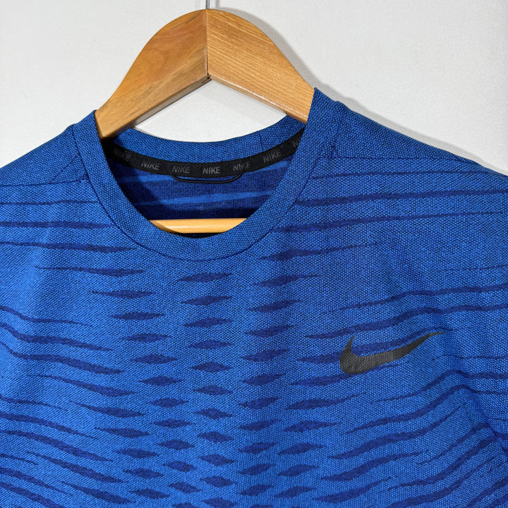 NIKE SPORT TSHIRT