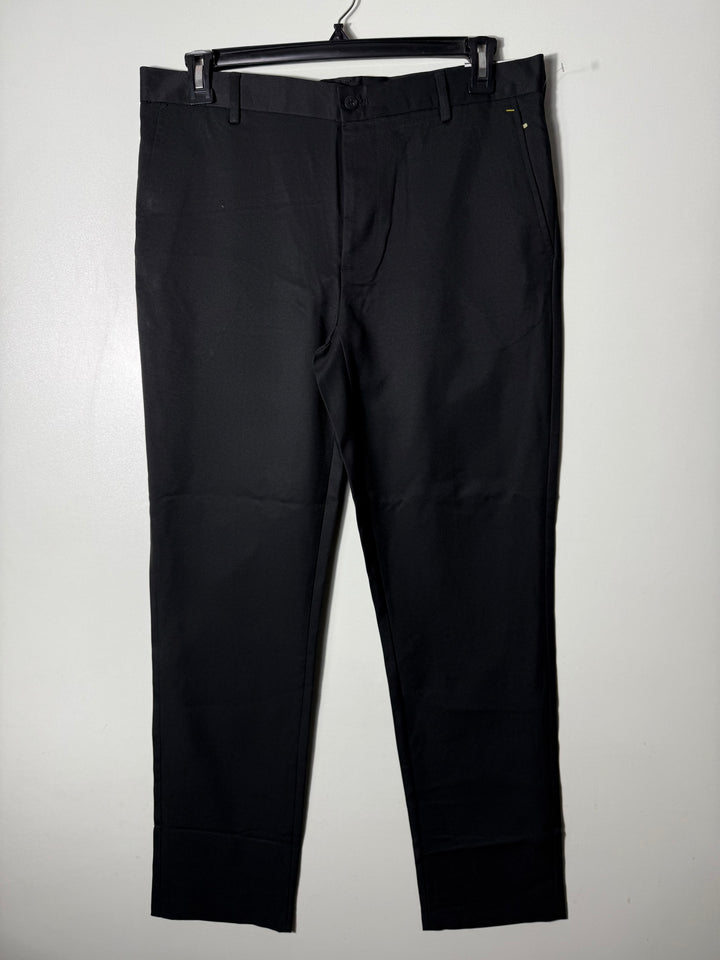 VAN HEUSEN TRAVELER SLIM FIT DRESS PANT BRAND NEW BLACK COLOUR