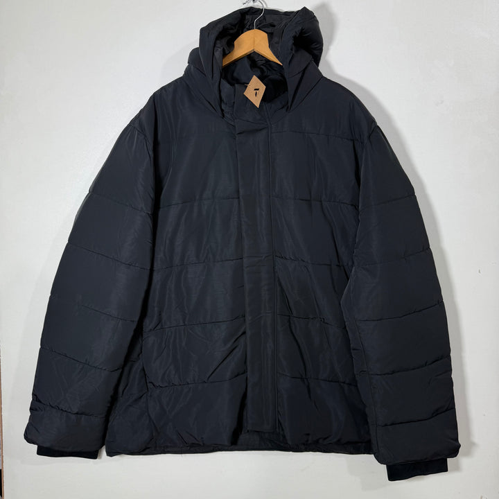 AMAZON PUFFER JACKET BRAND NEW WITH HOOD BLACK COLOUR