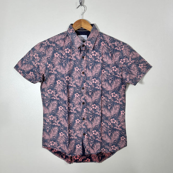 LEVEL TEN BUTTON DOWN HALF SLEEVES SHIRT