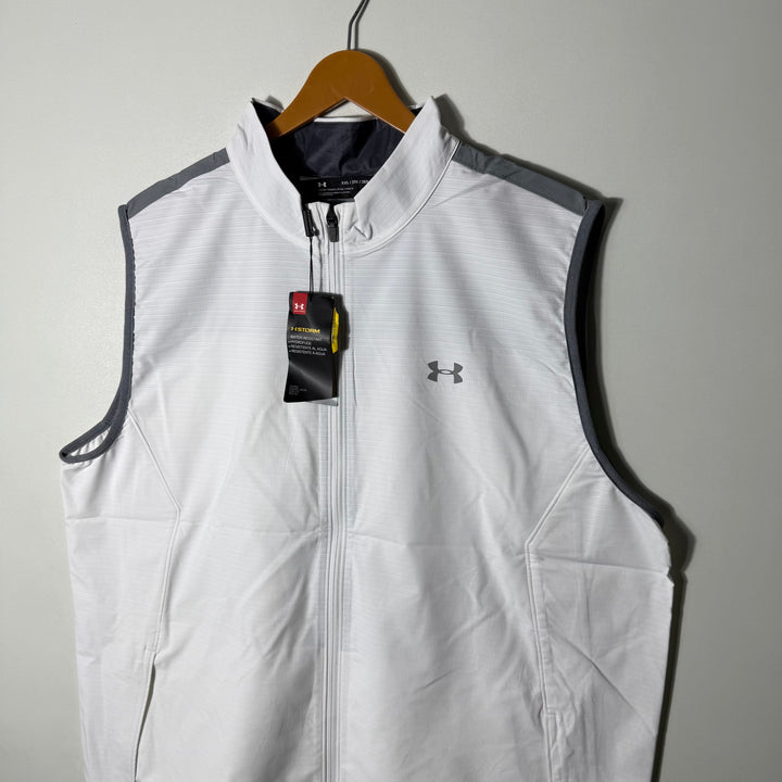 UNDER ARMOUR STORM WATER RESISTANT SLEEVES LESS JACKET BRAND NEW