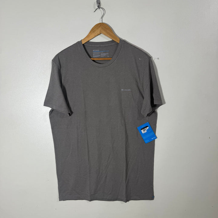 COLUMBIA COTTON TSHIRT BRAND NEW WITH STRETCH