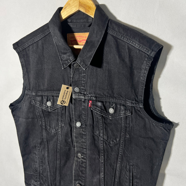 LEVIS SLEEVES LESS DENIM JACKET