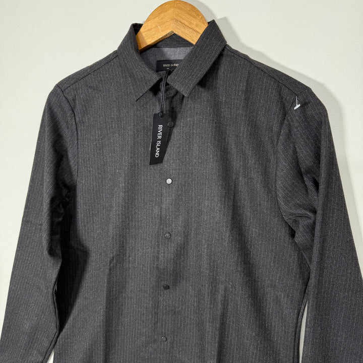 RIVER ISLAND SLIM FIT TECH BUTTON