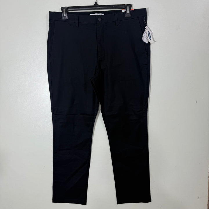 OLD NAVY ULTIMATE TECH SLIM FIT PERFORMANCE PANT BRAND NEW BLACK COLOUR WITH STRETCH