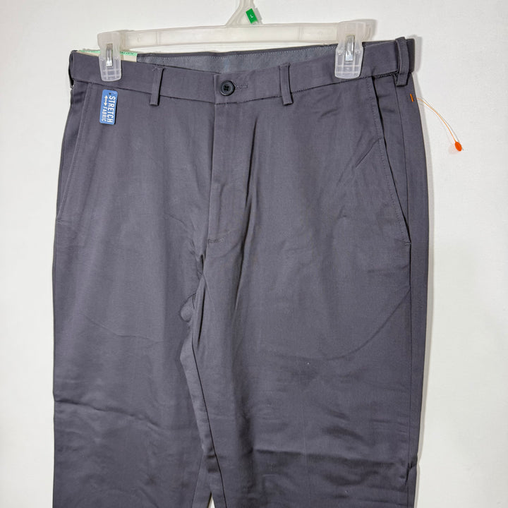 HAGGAR CLASSIC FIT FLAT FRONT PREMIUM NO IRON COTTON CHINO PANT BRAND NEW