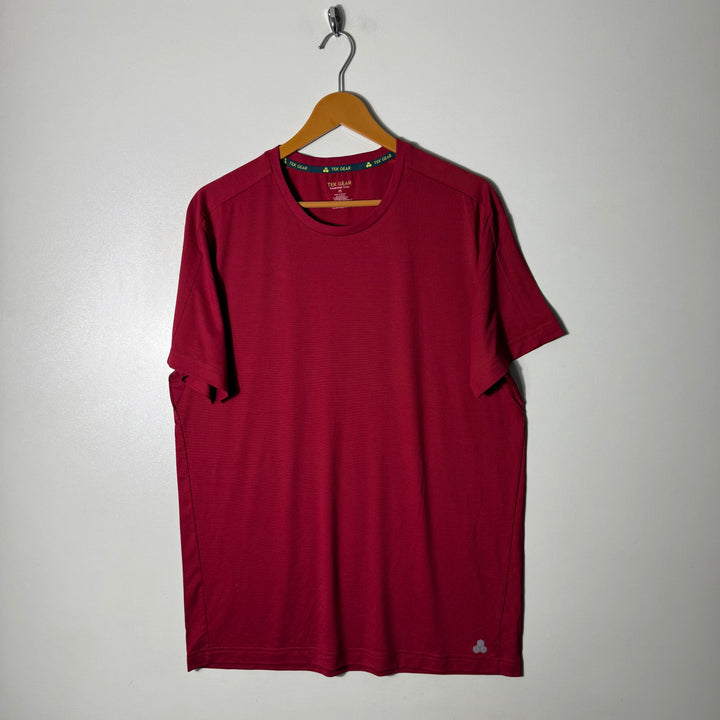 TEK GEAR SPORT TSHIRT