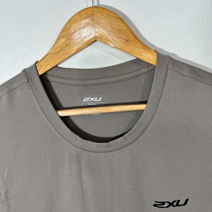 ZXU SPORT SLEEVES LESS BRAND NEW