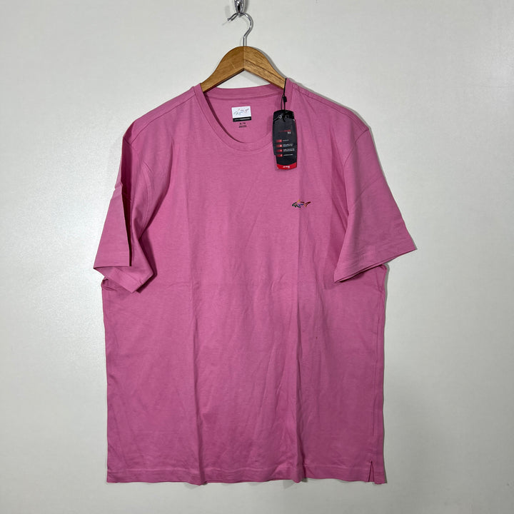 GREG NORMAN COTTON TSHIRT BRAND NEW