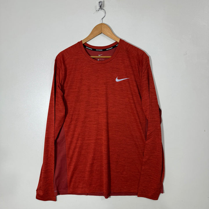 NIKE DRI FIT LONG SLEEVES SPORT TSHIRT