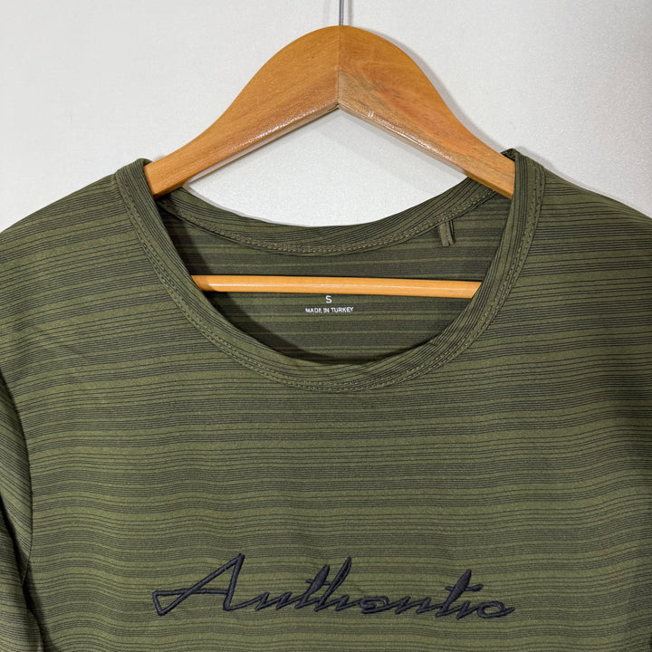 PRIMARK SPORT TSHIRT GREEN COLOUR