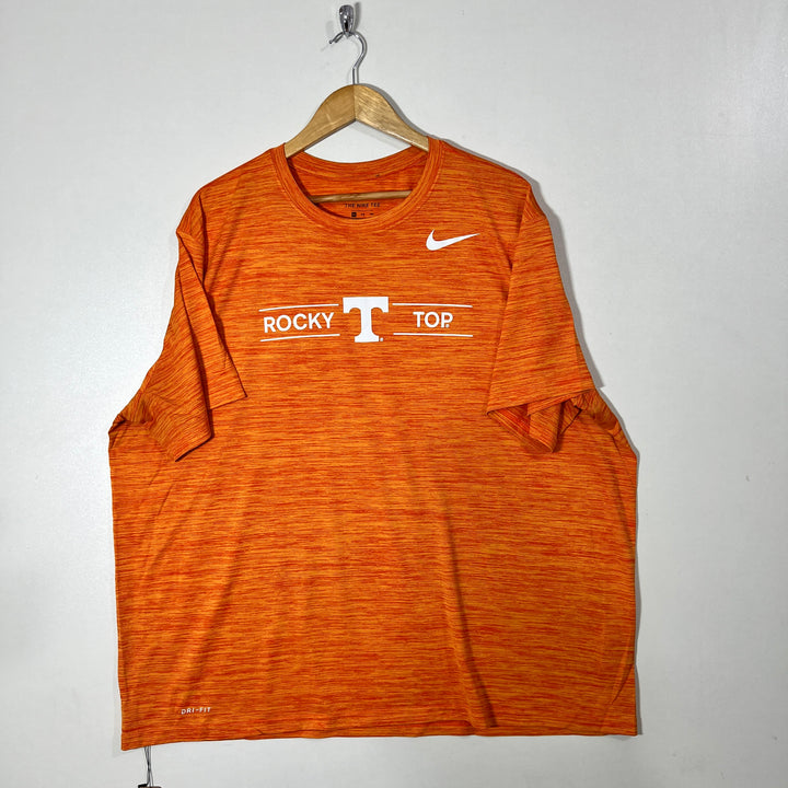 NIKE DRI FIT SPORT TSHIRT