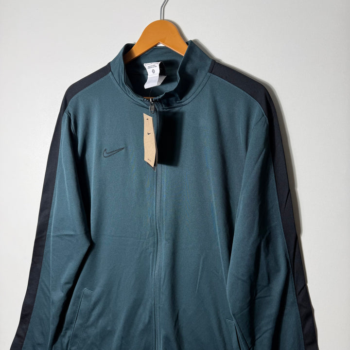 NIKE DRI FIT SPORT JACKET BRAND NEW GREEN COLOUR