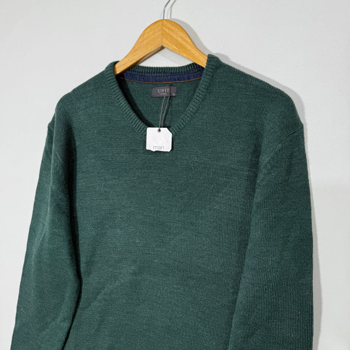 UNIT TRICOT V NACK ACRYLIC SWEATER BRAND NEW