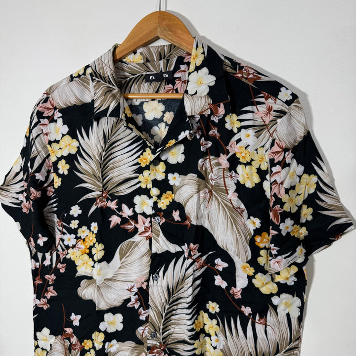 EXPRESS SAFARI COLLAR HALF SLEEVES SHIRT