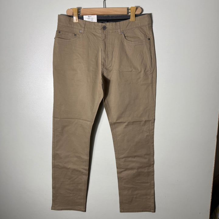 MEMBERS MARK STRAIGHT FIT COTTON JEANS BRAND NEW WITH STRETCH