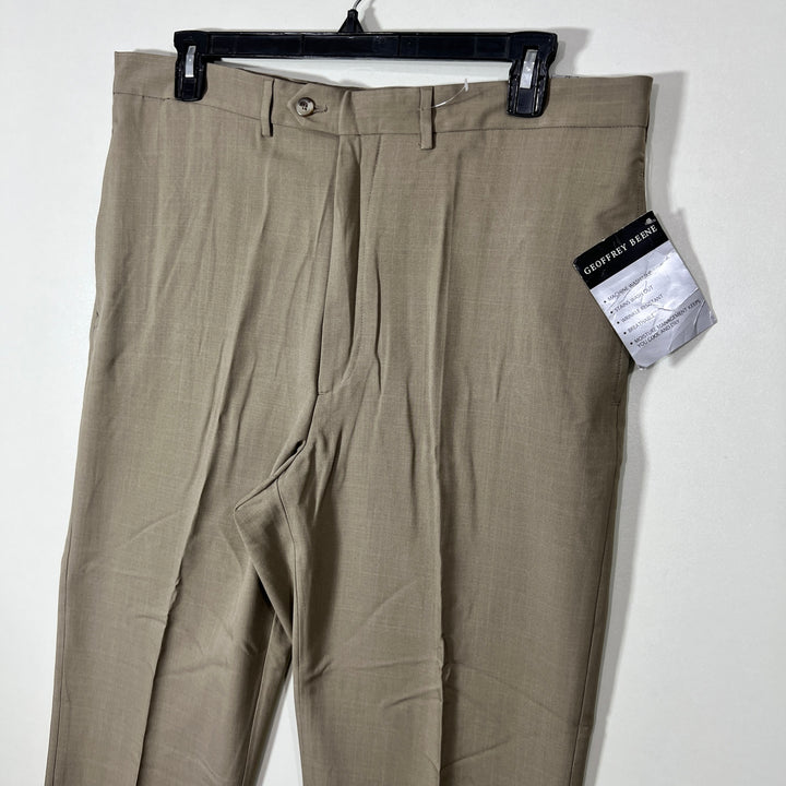 GEOFFREY BEENE STRAIGHT FIT PERFORMANCE PANT BRAND NEW WITH STRETCH