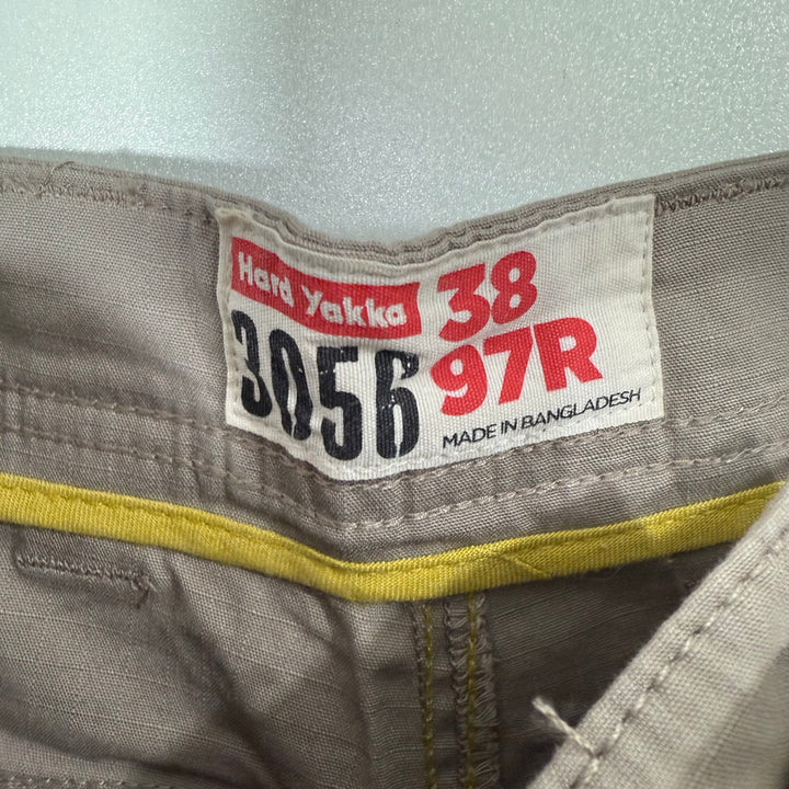HARD YAKKA COTTON SHORT BRAND NEW WITH STRETCH