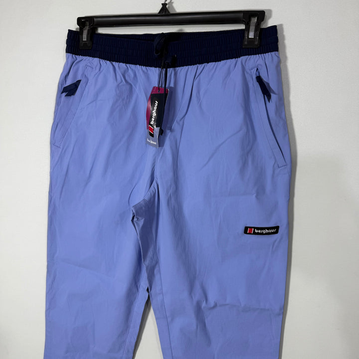 BERGHAUS HYBRID PARACHUTE SPORT TROUSER BRAND NEW WITH SIDE ZIP POCKETS BACK ZIP POCKET BRAND NEW WITH STRETCH