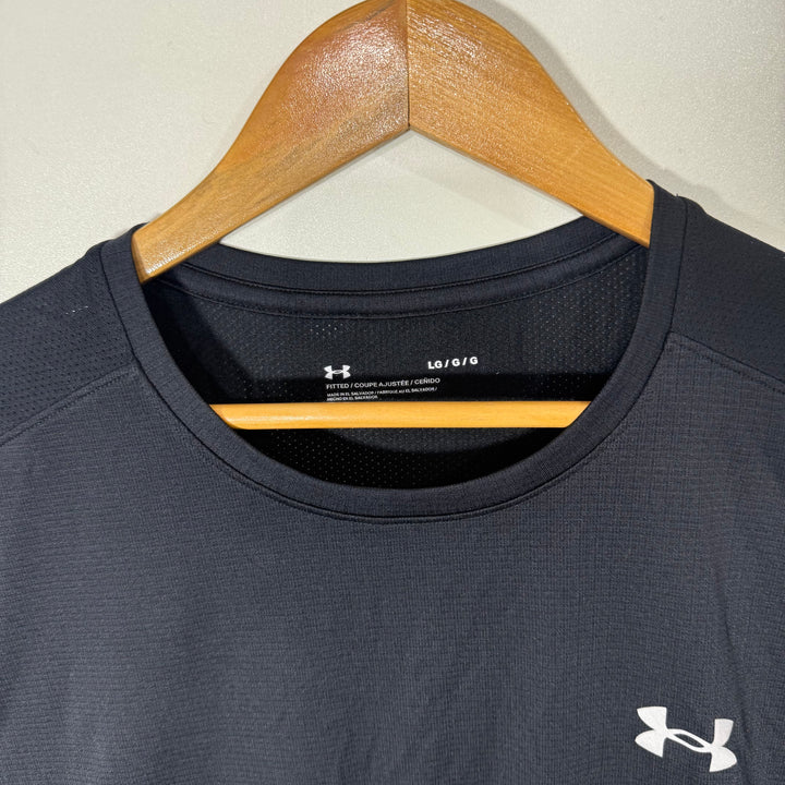 UNDER ARMOUR SPORT TSHIRT