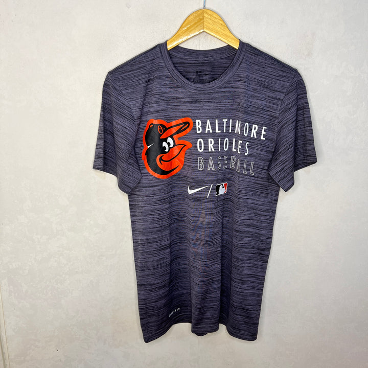 NIKE BASEBALL SPORT TSHIRT