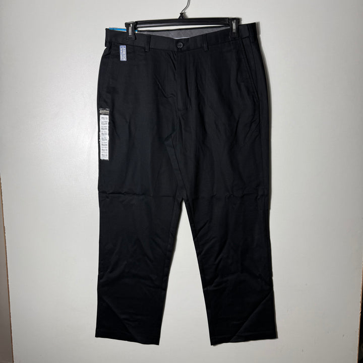 HAGGAR CLASSIC FIT FLAT FRONT PREMIUM NO IRON KHAKI COTTON PANT BRAND NEW BLACK COLOUR WITH STRETCH