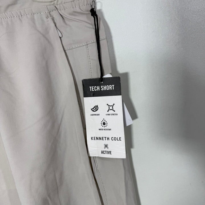 KENNETH COLE LIGHT WEIGHT 4 WAY  STRETCH WATER RESISTANT HYBRID TRAINING SHORT BRAND NEW
