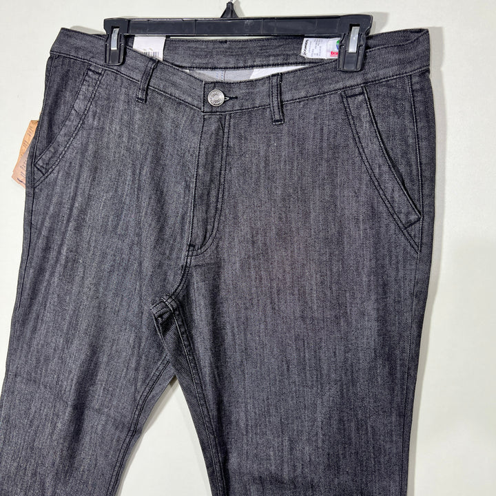 TEXWOOD STRAIGHT FIT FIT DENIM PANT BRAND NEW WITH STRETCH