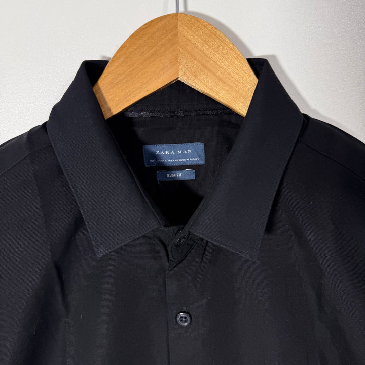 ZARA TEXTURED SLIM FIT FORMAL SHIRT  BLACK COLOUR