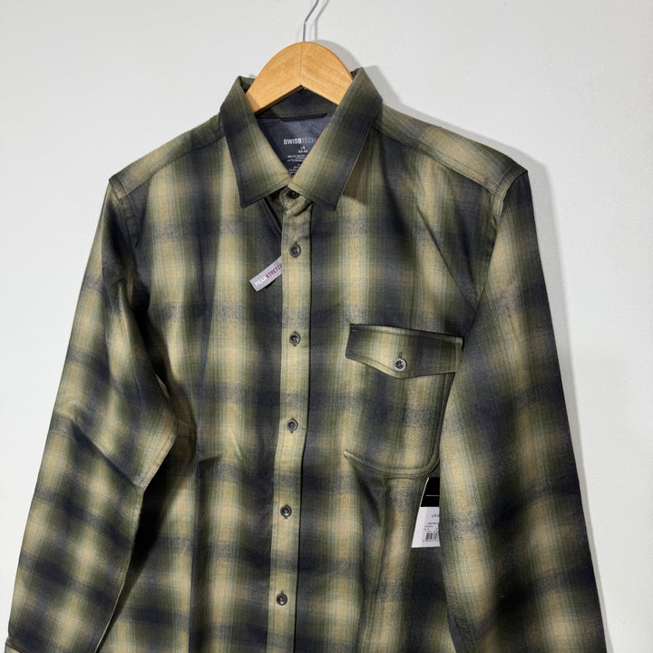 SWISS TECH PEAK STRETCH CASUAL CHECKERED  SHIRT BRAND NEW