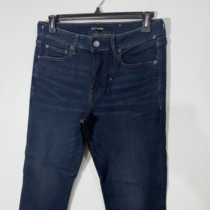 EXPRESS STRAIGHT FIT DENIM PANT BRAND NEW WITH STRETCH