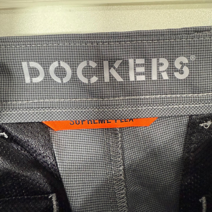 DOCKERS SUPER FLEX PERFORMANCE SHORT GREY COLOUR
