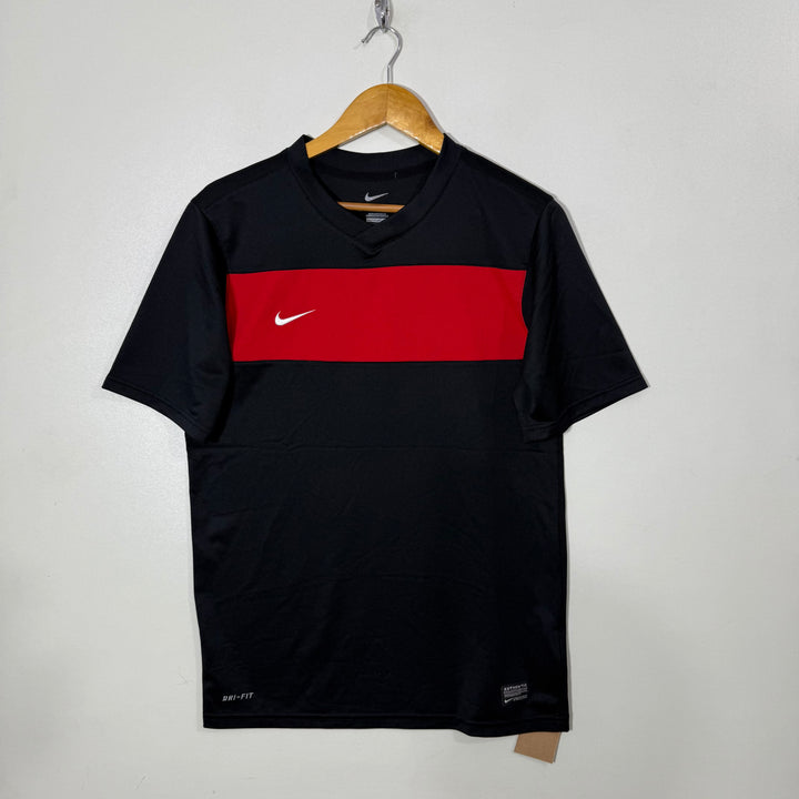 NIKE DRI FIT V NECK SPORT TSHIRT