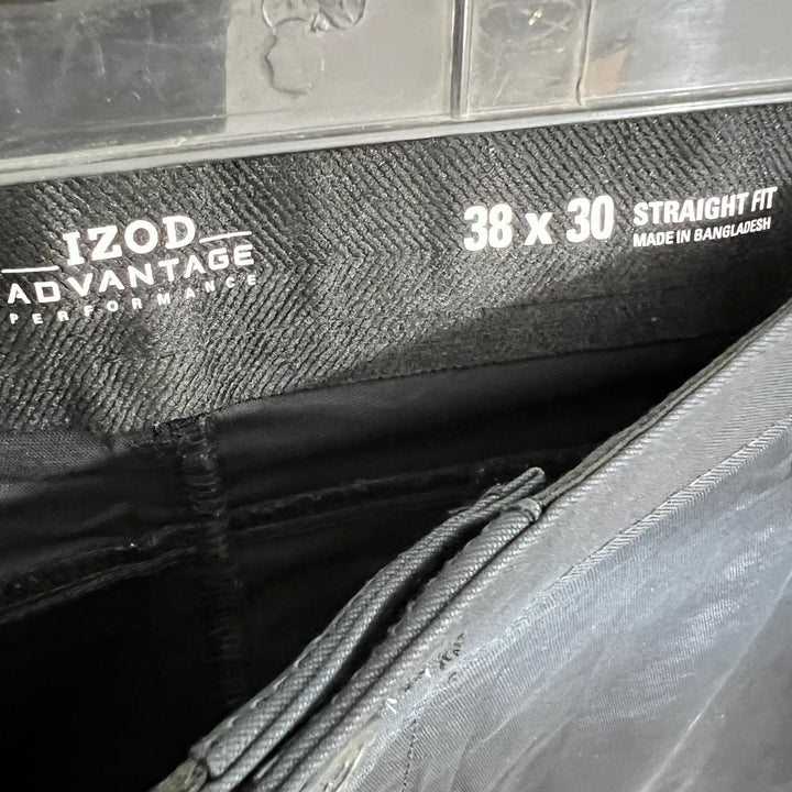 IZOD ADVANTAGE STRAIGHT FIT PERFORMANCE PANT WITH STRETCH