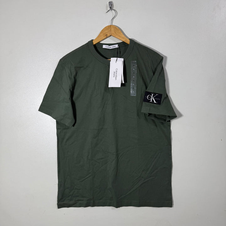 CALVIN KLEIN JEANS COTTON TSHIRT BRAND NEW GREEN COLOUR